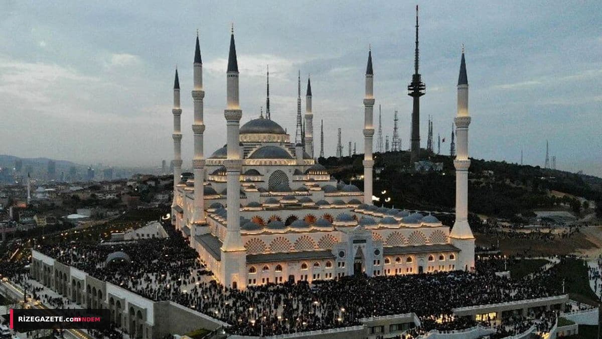 Rize Sahil Millet Bahçesi'nde Yükselen Dev Eser: Recep Tayyip Erdoğan Camii'nde Sona Yaklaşılıyor