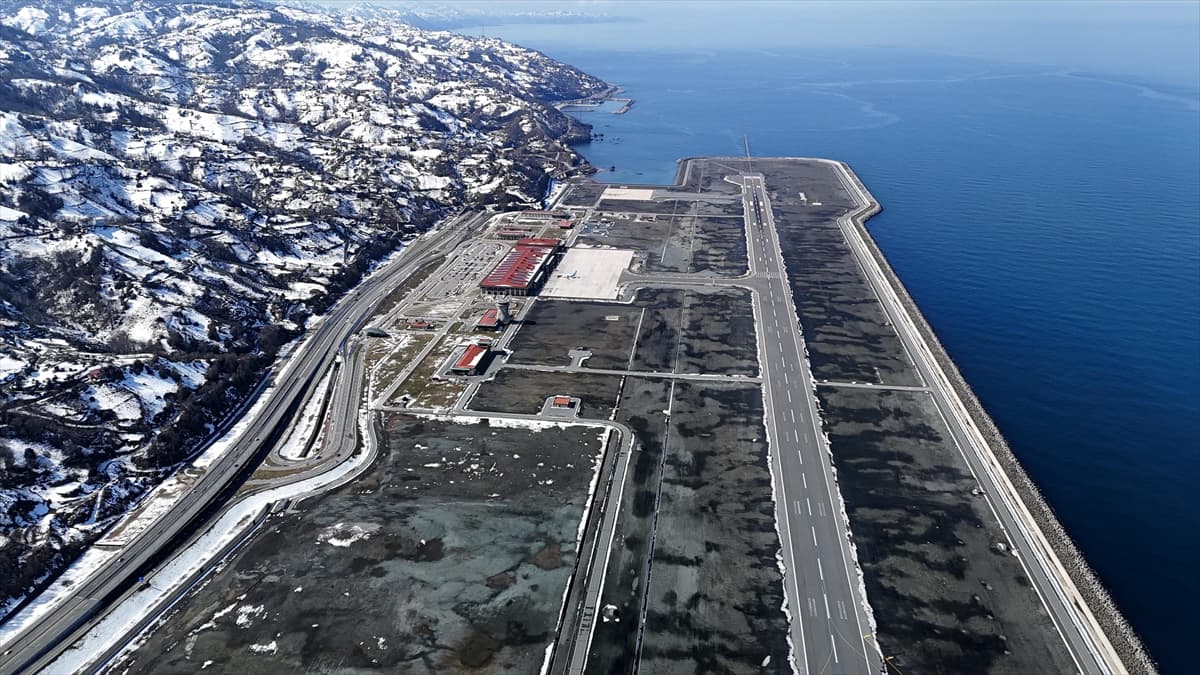 Rize-Artvin Havalimanı Yolcu Sayısı 3 Milyonu Aştı