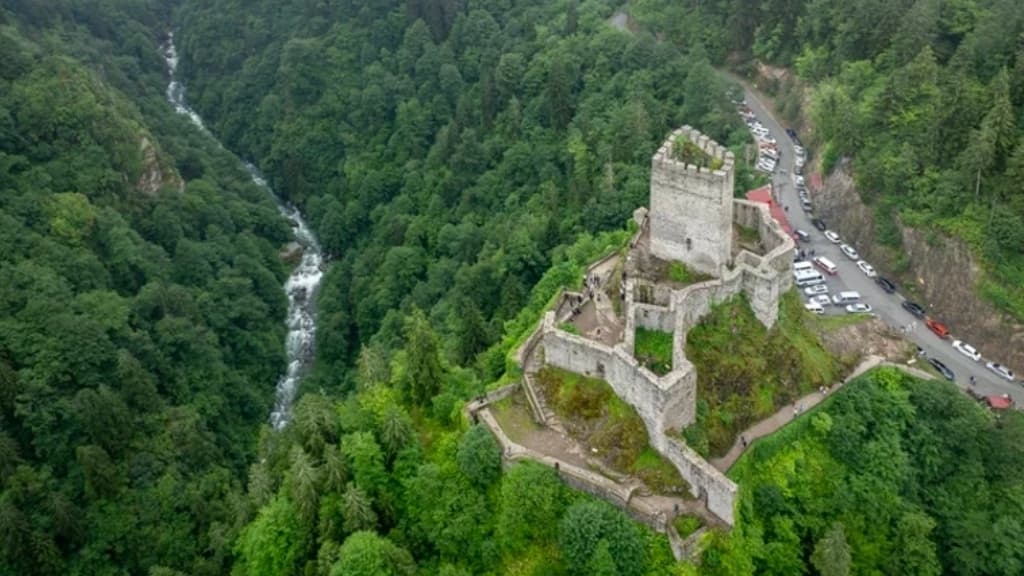 Rize Müzesi Ziyaretçi Rekoru Kırdı: Tarihe Yolculuk
